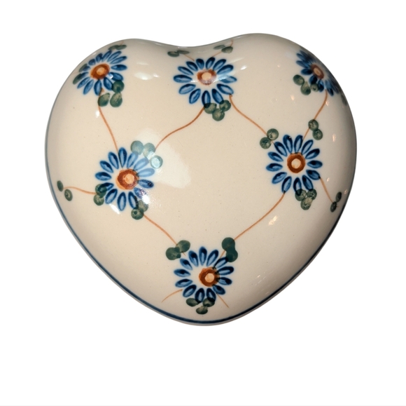 Polish Pottery Heart Shaped Aster Trellis Pattern - Picture 3 of 5